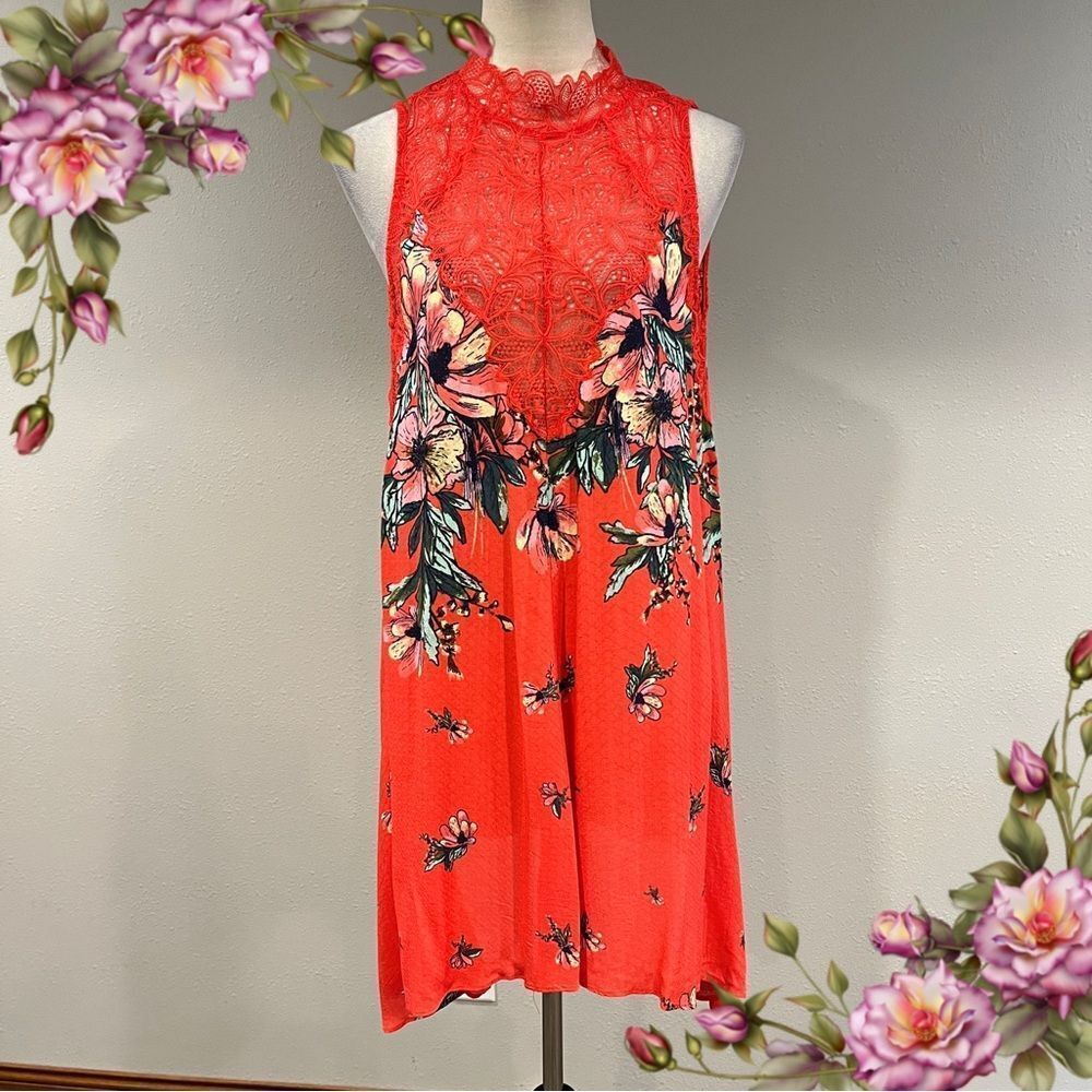 Free People Intimataly‎ Floral Lace a-line
Sleeveless mini Dress size small